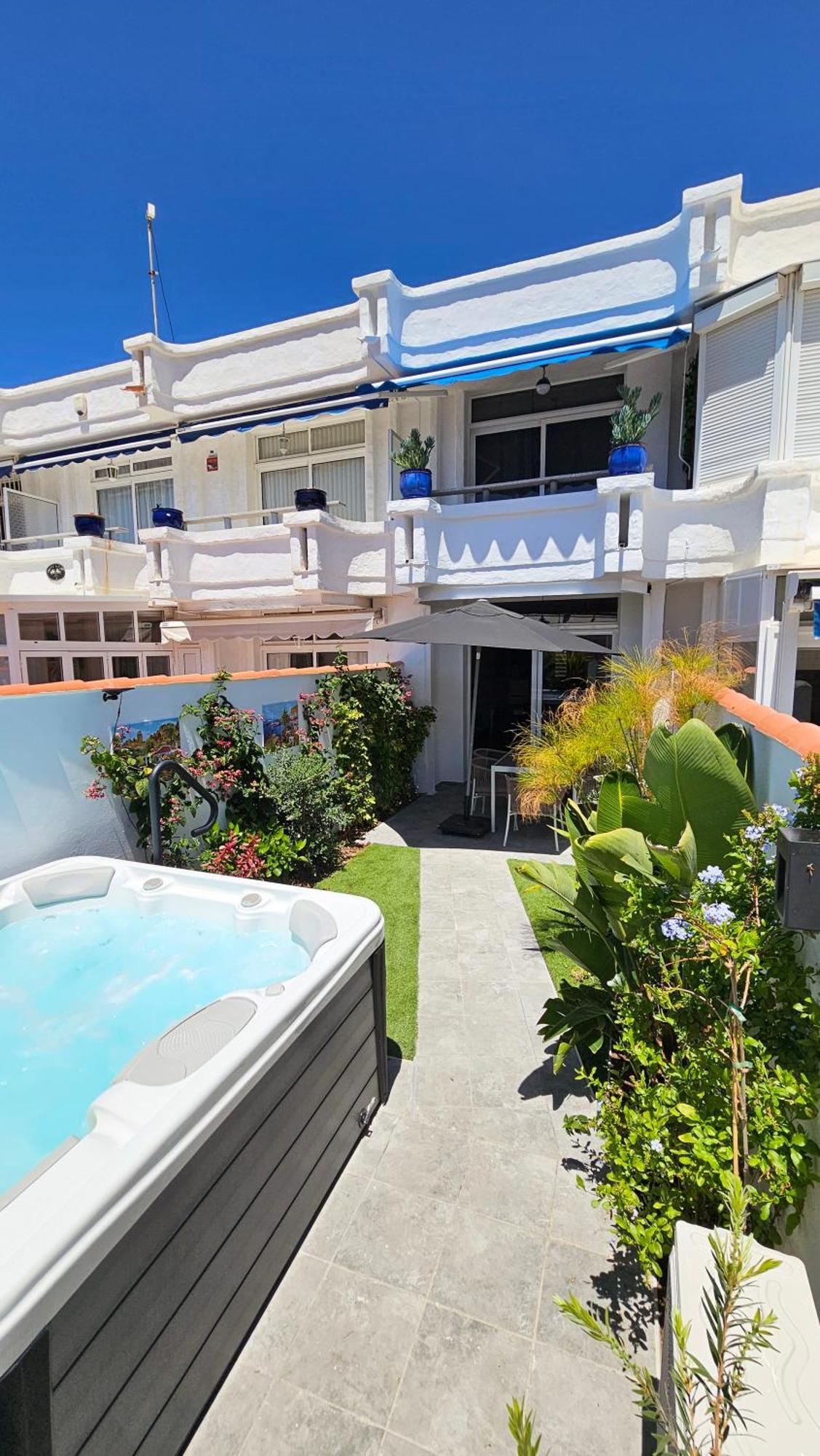 Beachclub Mediterran Garden Mogan